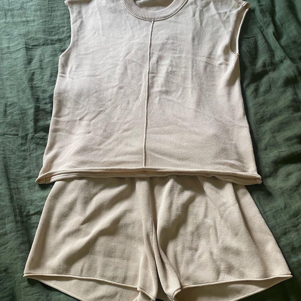 Elegant Cream Sleeveless Pajama Set